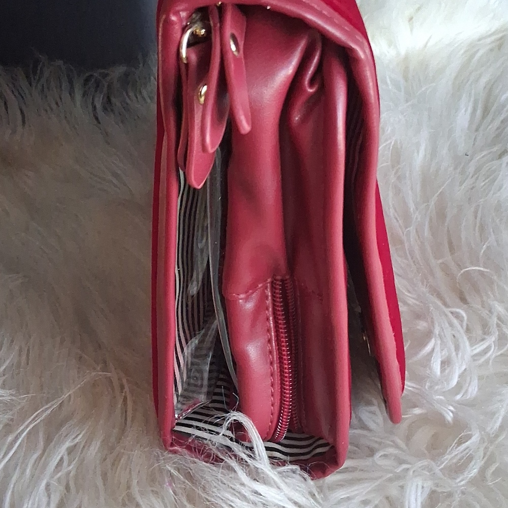 PurseN Toiletry Bag - Picture 3 of 16